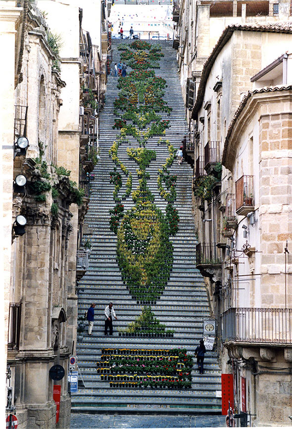 flowers 3 Architecture | Living Flowers Staircase